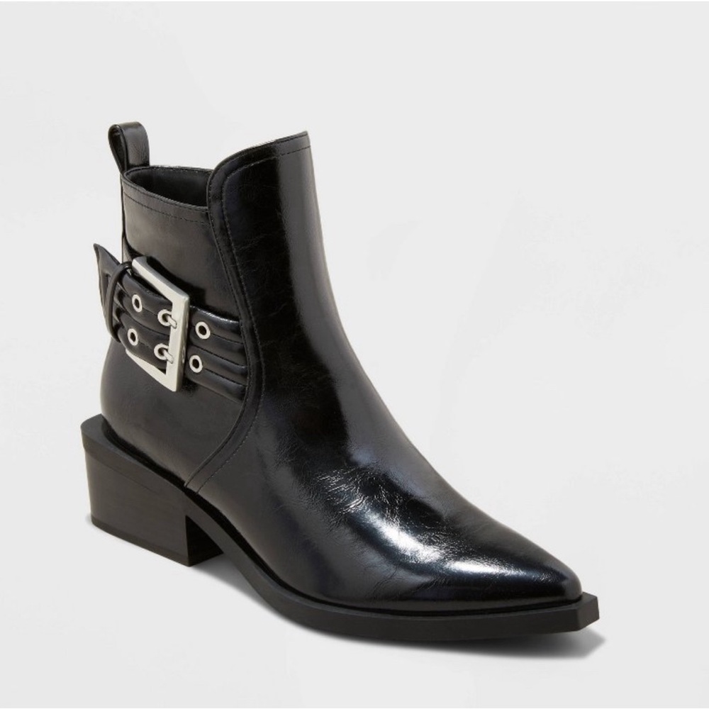Women's Giovanna Buckle Western Ankle Boots with Memory Foam Insole - Size 7